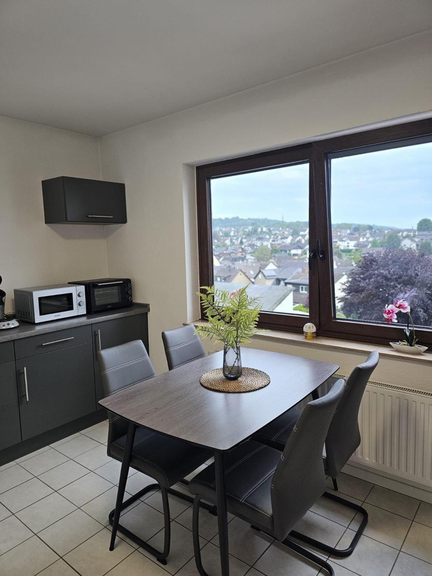Gemuetliche Ferienwohnung Mülheim-Kärlich エクステリア 写真